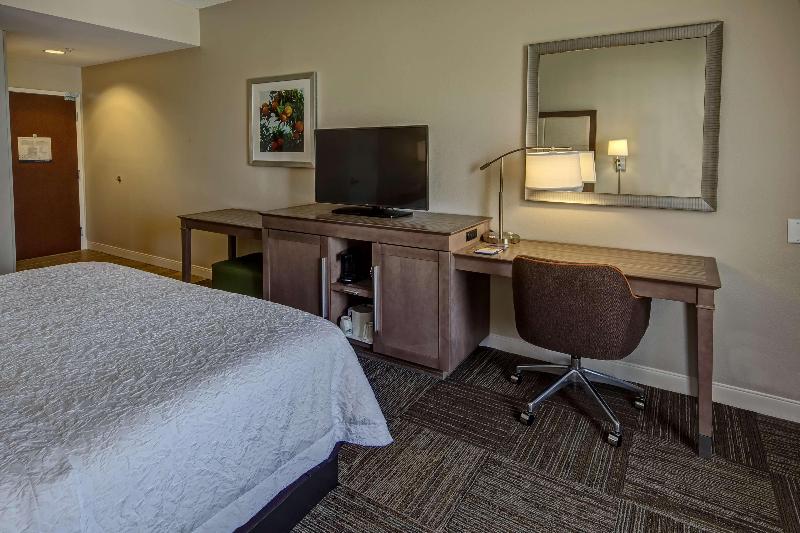 اتاق استاندارد با تخت بزرگ, Hampton Inn Winter Haven