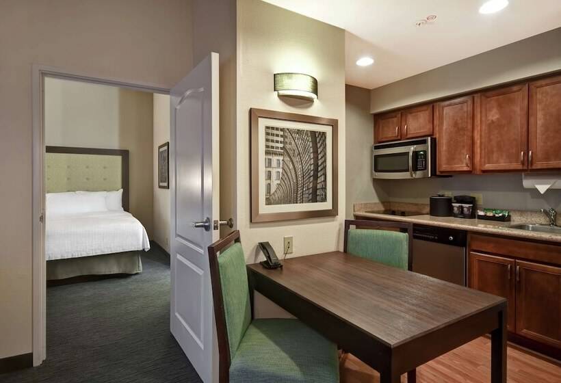 Люкс Кровать Кинг, Homewood Suites By Hilton Cincinnatimilford