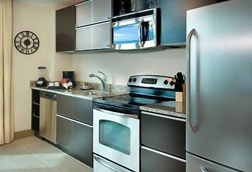 Люкс Боковой Вид на Море, South Beach Biloxi Hotel & Suites