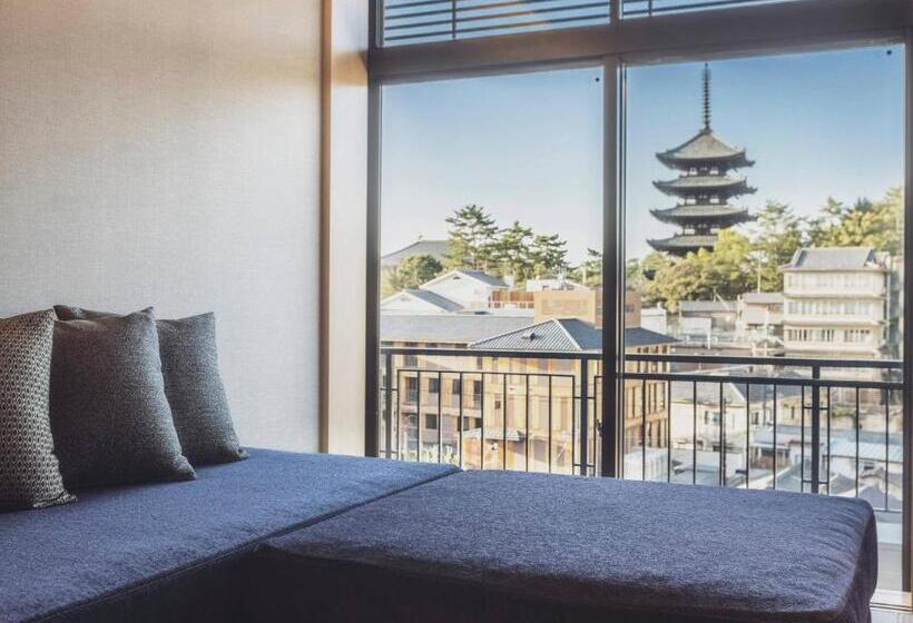 Люкс, Ryokan Asukasou At The Entrancne Of Nara Park