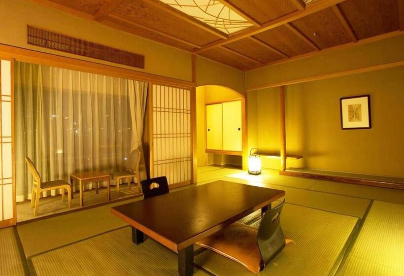 Семейный Номер, Atami Kinjokan