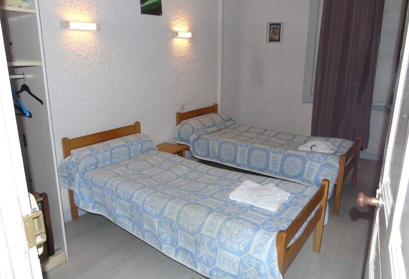 Номер Стандарт, Hôtel Saint Christophe