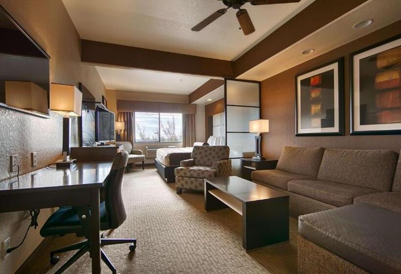 سوئیت برای معلولان, Best Western Plus Lackland Hotel And Suites