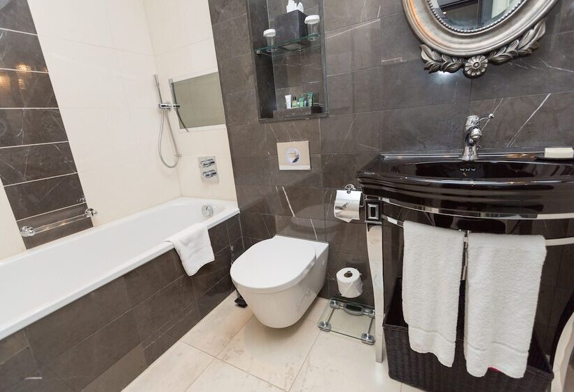 Quarto Deluxe Cama King, Hilton London Syon Park