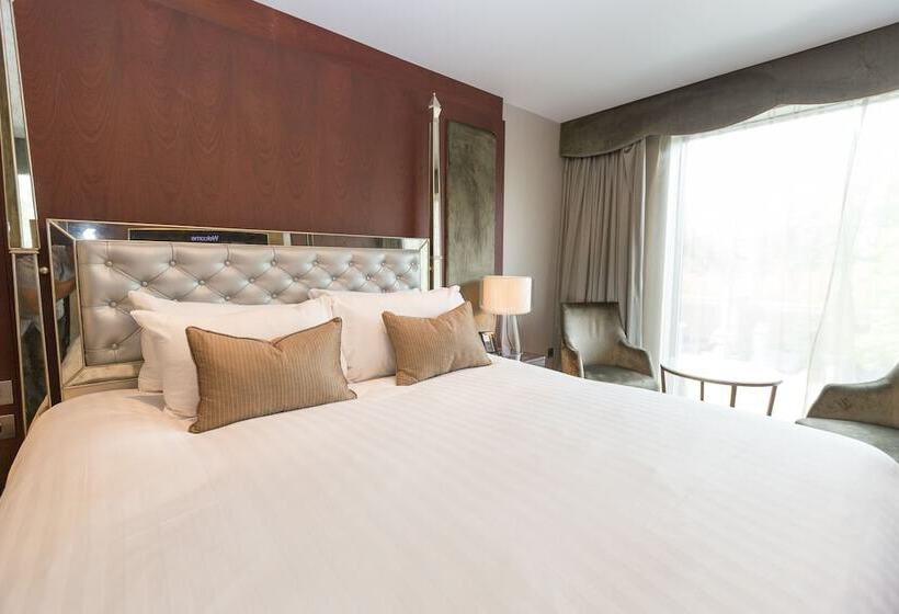 Júnior Suíte Cama King, Hilton London Syon Park