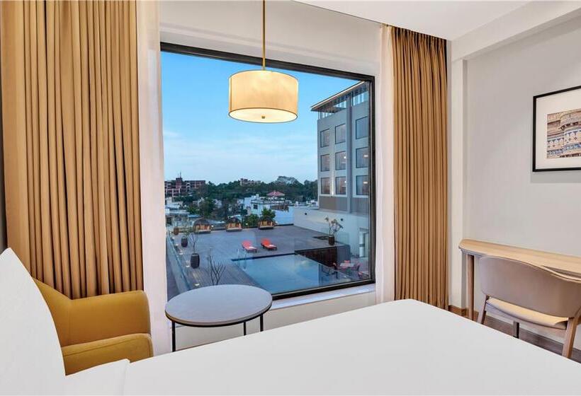 Quarto Deluxe Cama King, Hilton London Syon Park