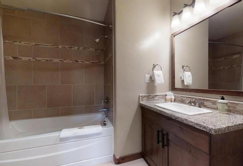 带3个卧室的公寓, Trailhead Lodge 4100