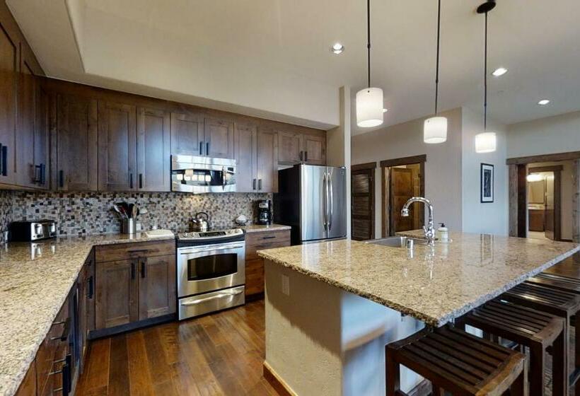 带3个卧室的公寓, Trailhead Lodge 4100