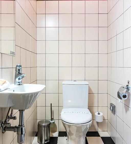 سوییت جونیور, Victoria Hotel Kaunas