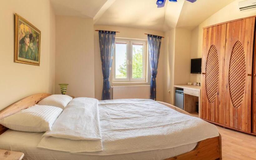 اتاق لوکس با تخت بزرگ, Apa Mountain Lodge