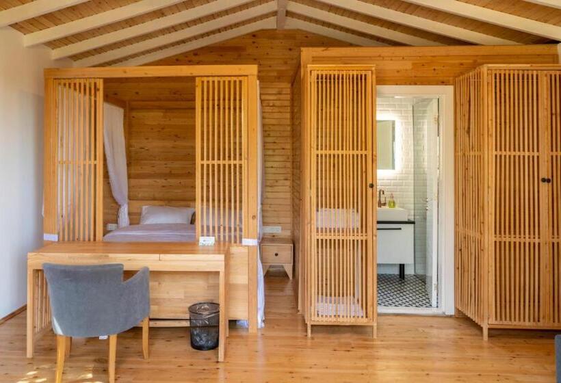 سوییت لوکس, Apa Mountain Lodge