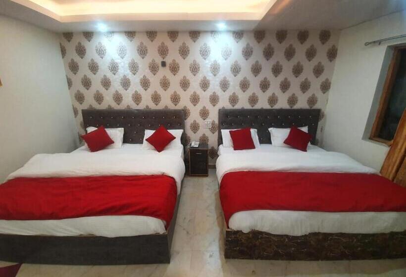 패밀리 룸, Baakhli Guest House And Restaurant