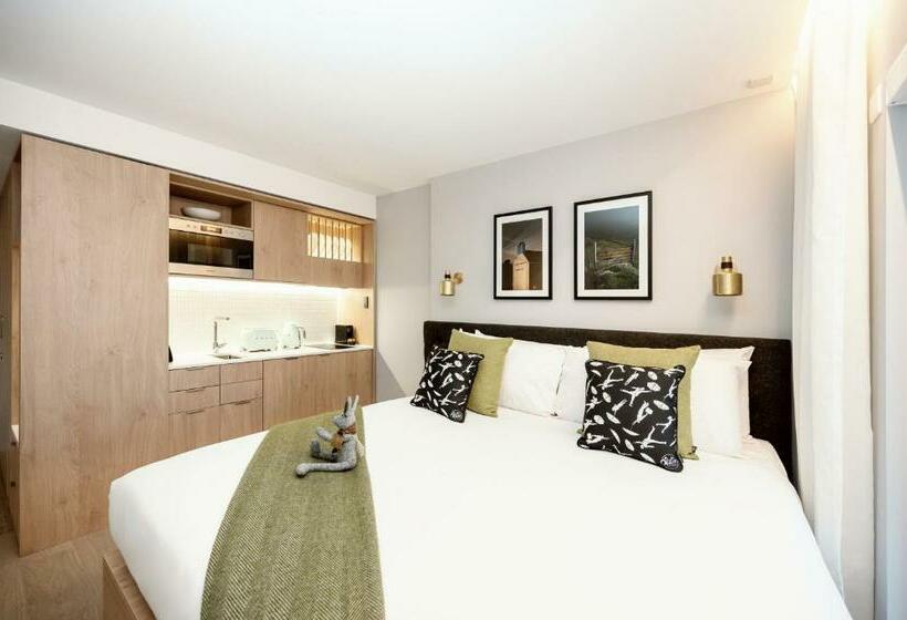 Студия Superior, Wilde Aparthotels London Paddington