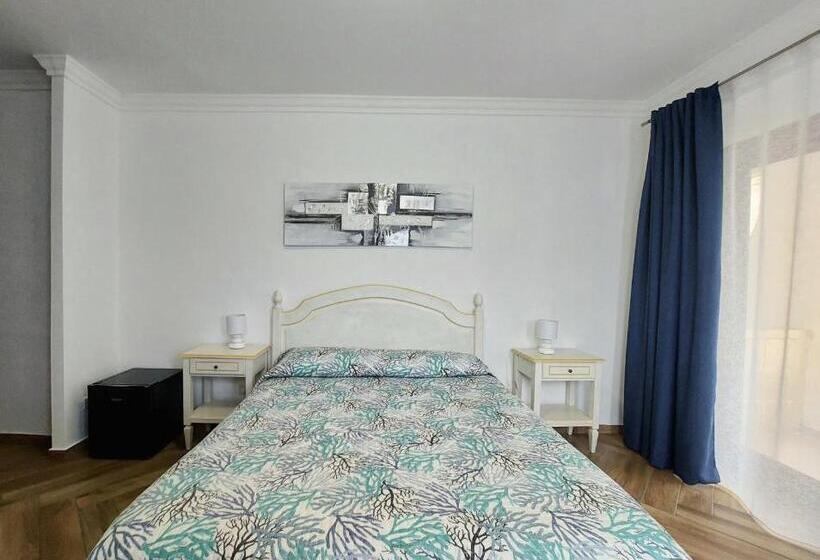 Номер Deluxe Вид на Море, La Rosa Hotel   Selinunte