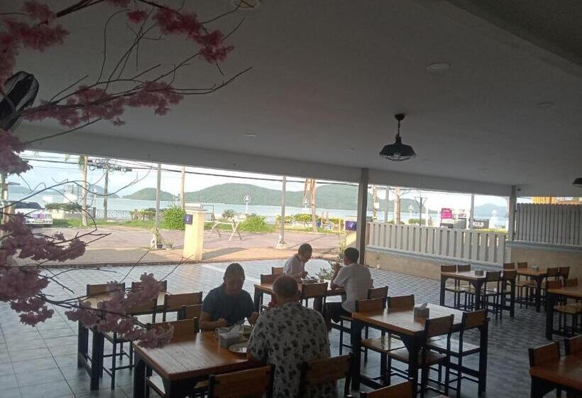 발코니 디럭스 룸, Panwa Beach Side Beachfront