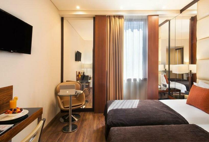 اتاق سوپریور, Turim Av Liberdade