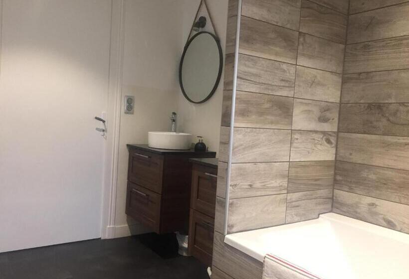 Family Suite, La Maison Des Gardes   Chambres D Hôtes
