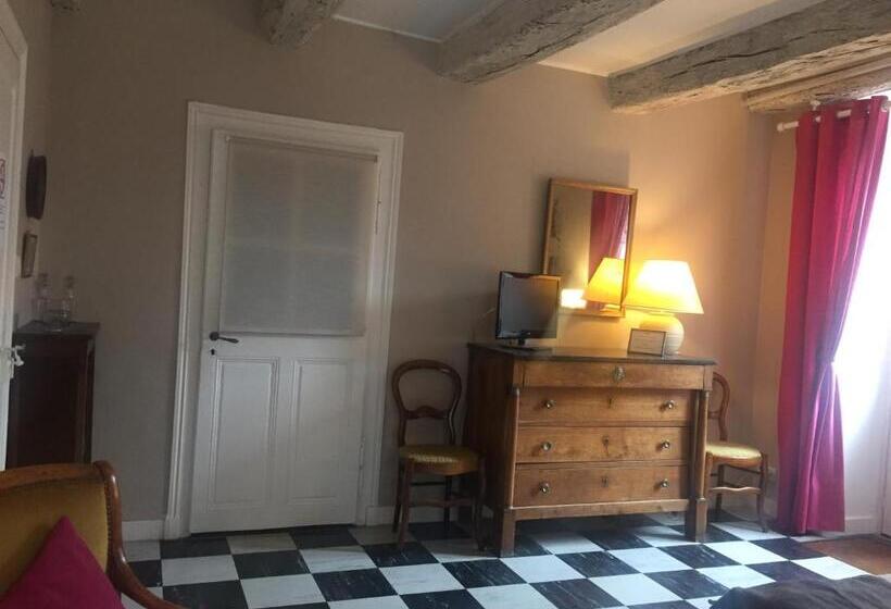 Family Suite, La Maison Des Gardes   Chambres D Hôtes