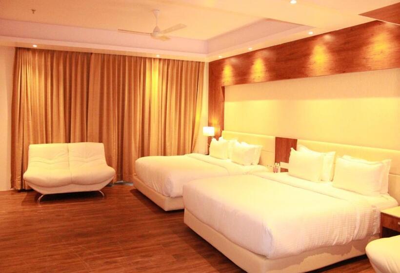 キングサイドベッドのスタンダードワンルーム, Sarovar Portico Somnath