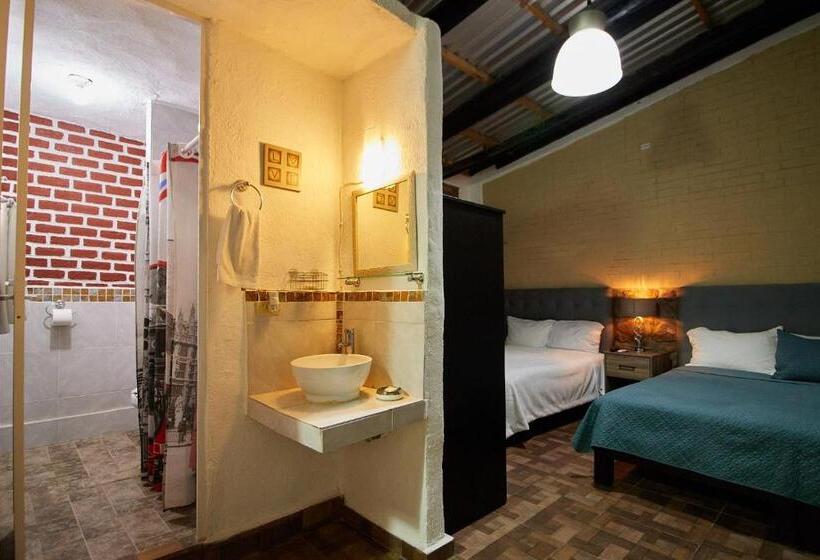 デラックススタジオ, Casa Ceci Inn