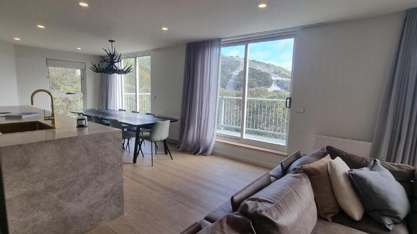 1침실 펜트하우스 아파트, Cedarwood Apartments