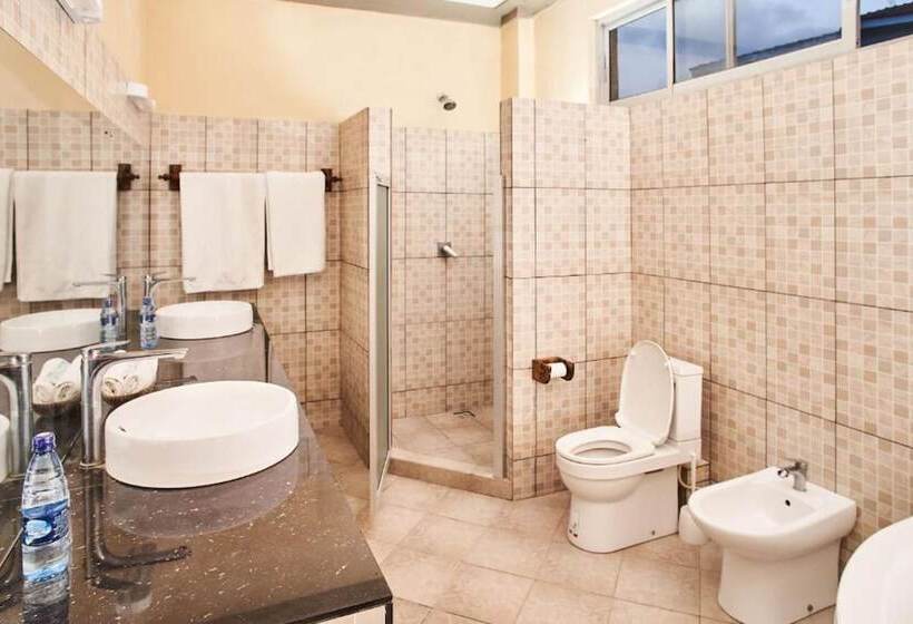 اتاق استاندارد با چشم‌انداز باغ, Coral Beach Resort