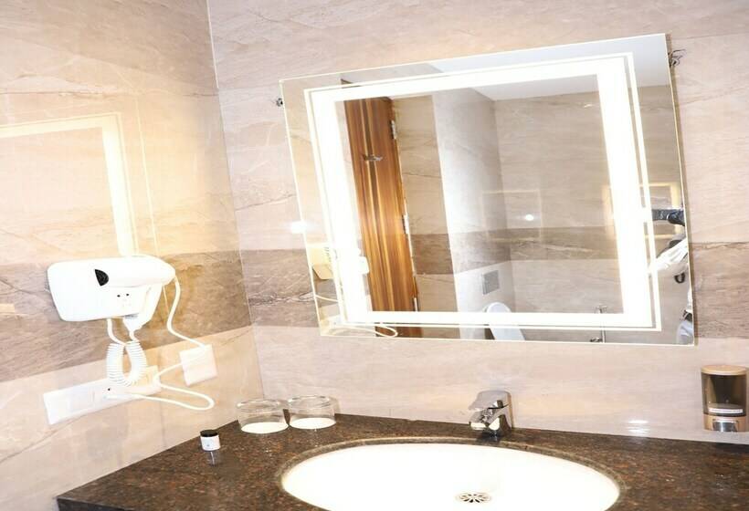 行政套房, Geeta Sarovar Portico Panipat