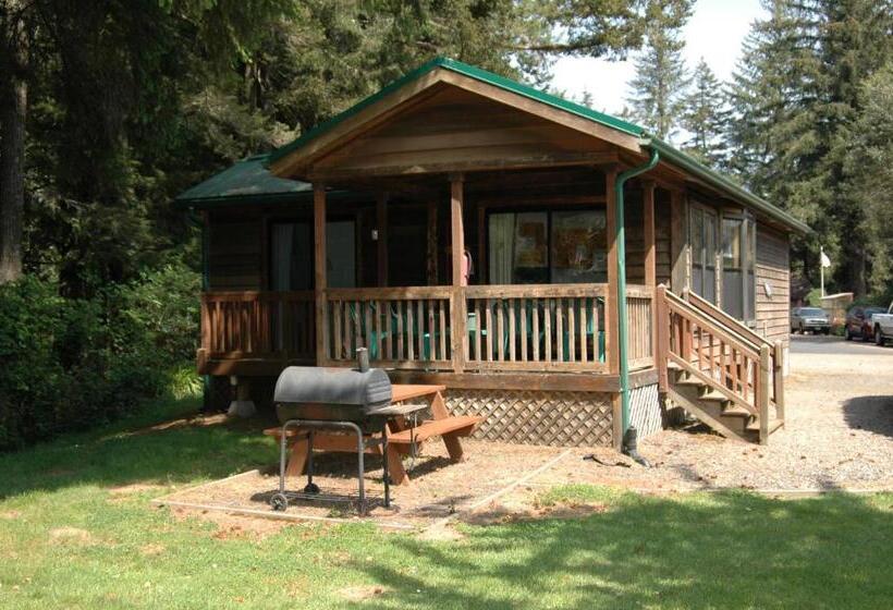 小室, Park Motel And Cabins