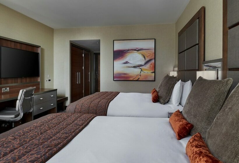 Номер Superior, Leonardo Royal  London Tower Bridge