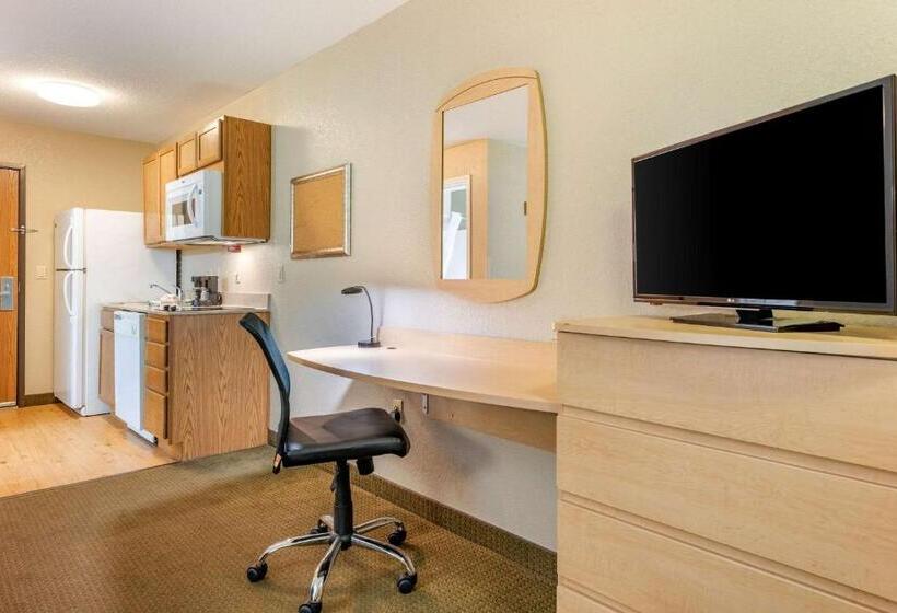 Quarto standard, Suburban Studios South Bend