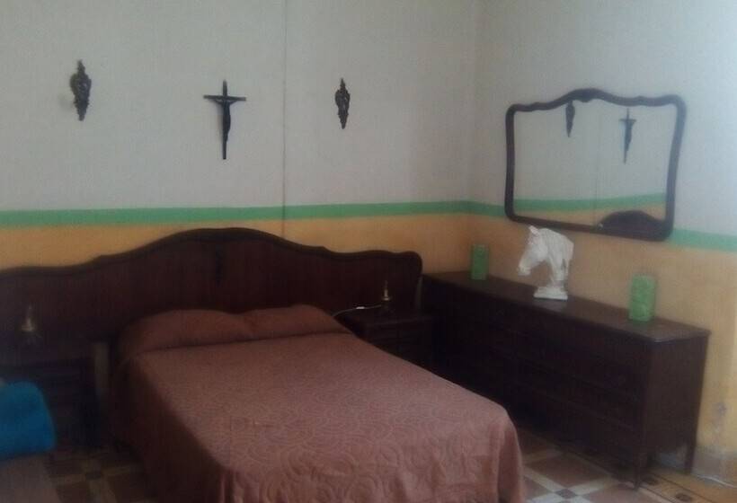 Classic Kamer met Tweepersoonsbed, Hostal La Cruz Verde