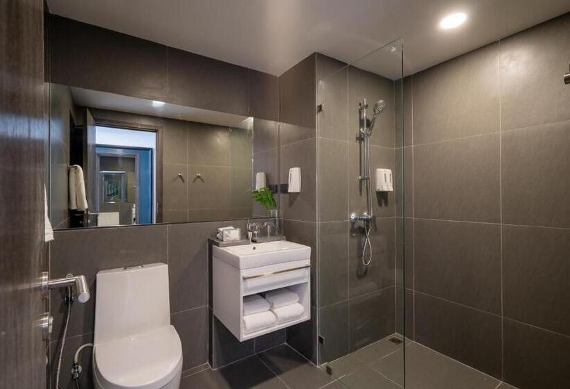 스탠다드 테라스 룸, Travelodge Phuket Town