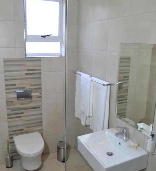 Номер Стандарт Вид на Бассейн, Golf Course Boutique Guesthouse