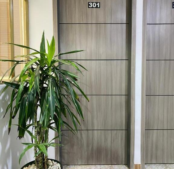 اتاق استاندارد با سرویس بهداشتی مشترک, Bogotá Kings 301