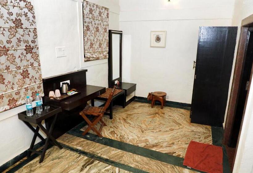 Стандартный Номер Кровать Кинг, Chira Meadows Ecoresort, Dapoli