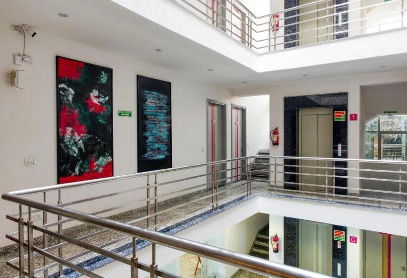 اتاق لوکس, Rosastays Gurugram Sec 31