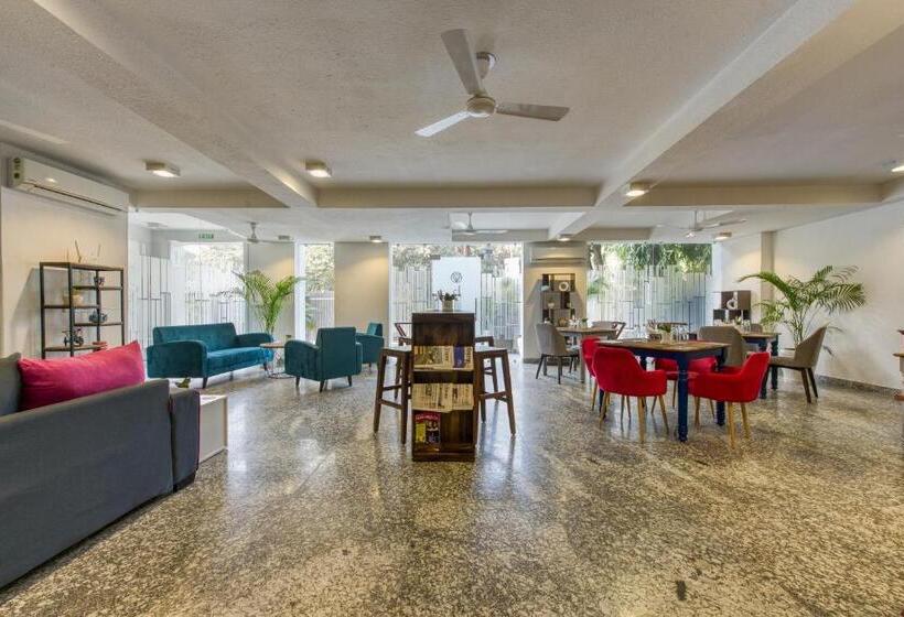 اتاق لوکس, Rosastays Gurugram Sec 31