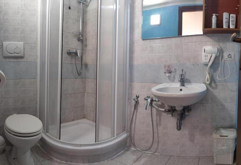 스탠다드 트리플 룸, Complesso Turistico Aurora   Camere B&b