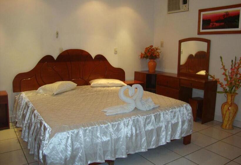 اتاق سوپریور, Sol Del Oriente Iquitos