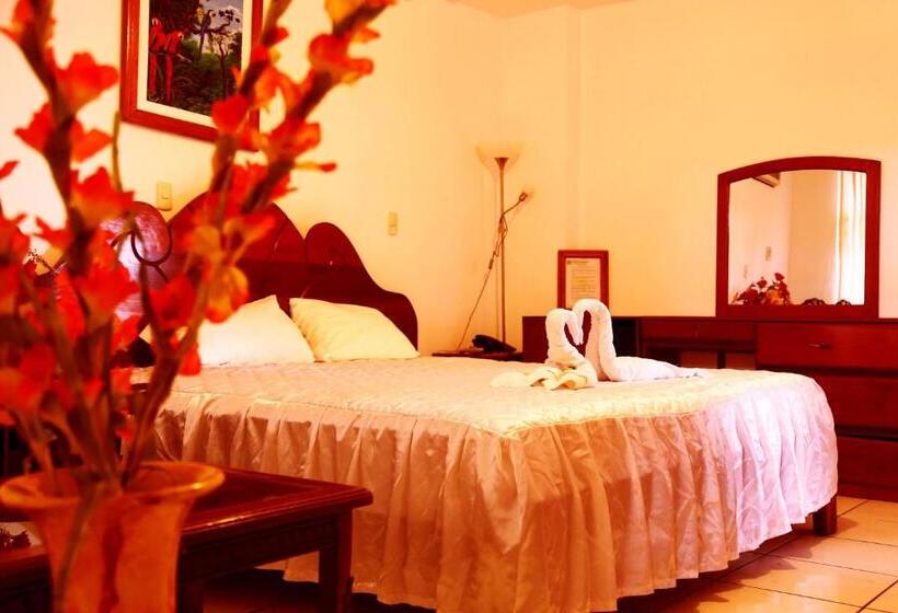 اتاق سوپریور, Sol Del Oriente Iquitos