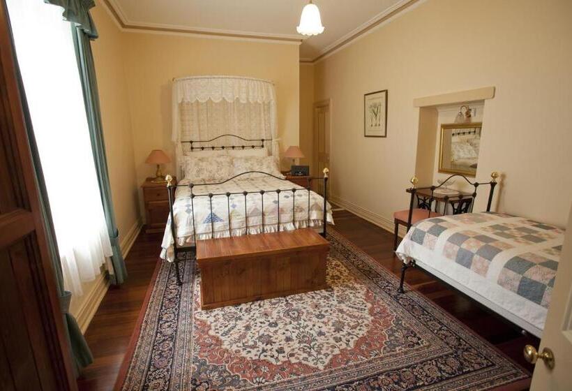 스탠다드 스튜디오, Robe House Heritage Accommodation