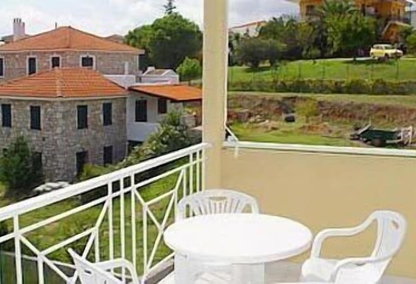 Апартаменты 1 Спальня с Балконом, Milos Apartments