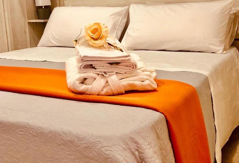 带阳台的豪华间, Yourhome   La Meta Perfetta Rooms&spa