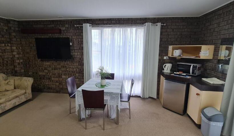 Семейный Номер, The Sim  Sussex Inlet Motel