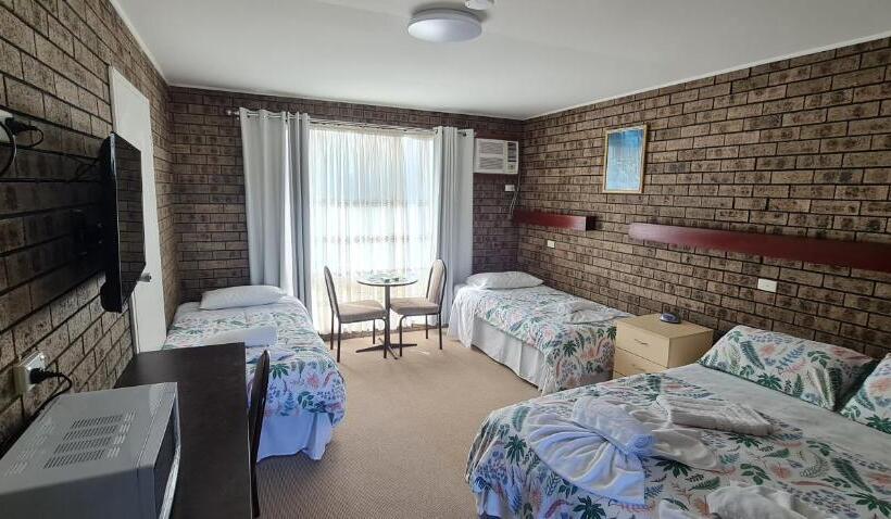Трехместный Номер Классика, The Sim  Sussex Inlet Motel