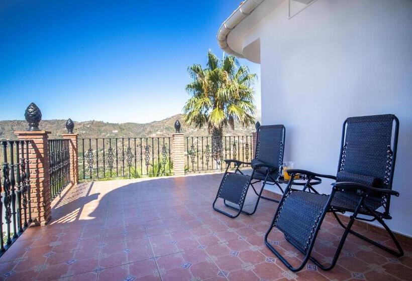 Номер Superior Кровать Кинг, Malaga Hills Double Comfort Boutique & Wellness Eco Hotel  Adults Only