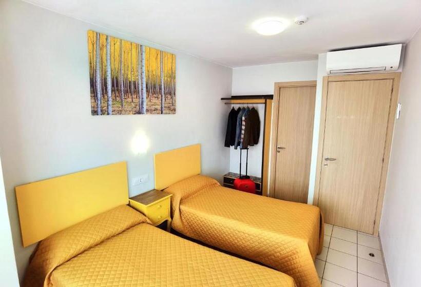 Номер Стандарт, Hostal Rigau