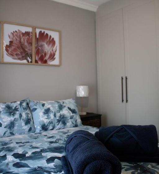 خانه 2 خوابه, Locust Retreat Immaculate 2bedroom Cottage
