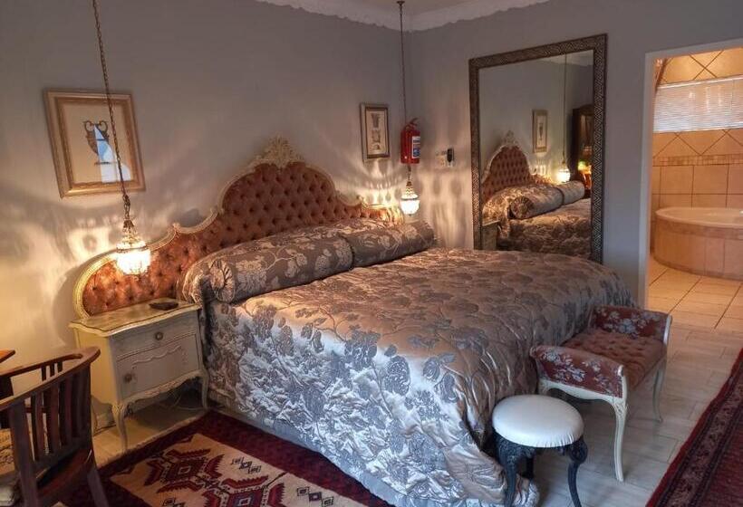 اتاق لوکس, Michaelangelo Guest House