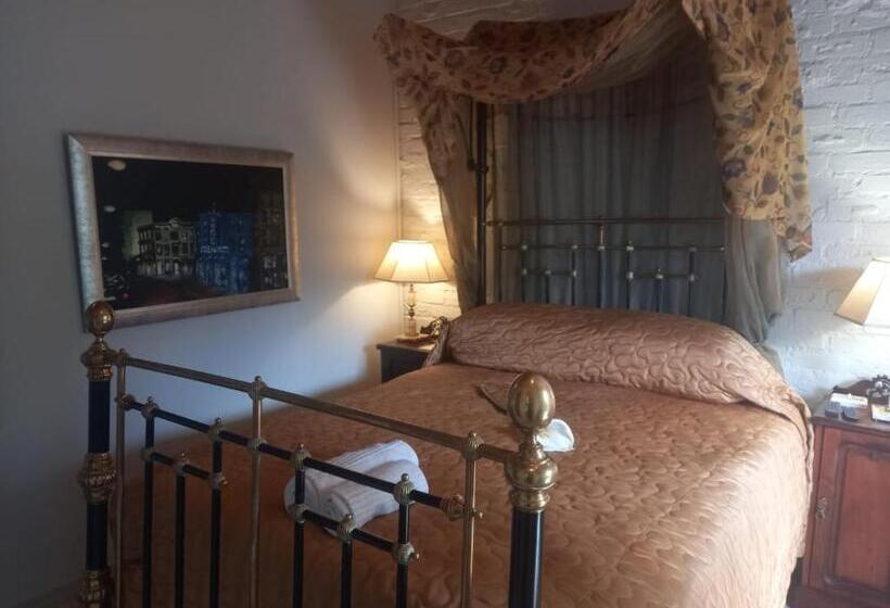اتاق استاندارد, Michaelangelo Guest House